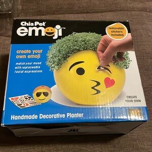 Emoji Chia Pet
